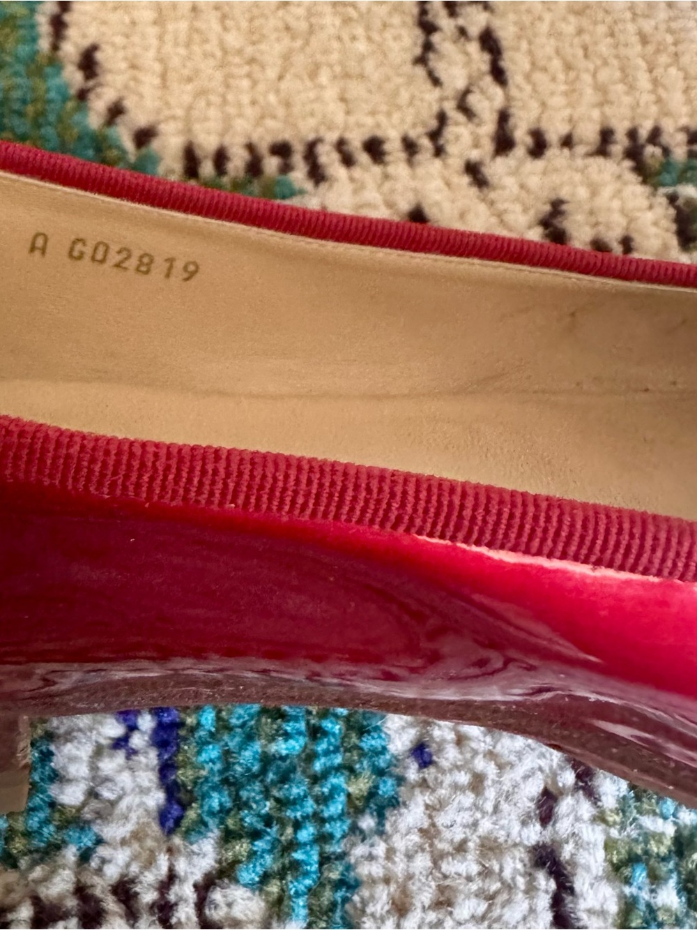 CHANEL Ruby Red Glossy Patent Leather CC Logo Ballet Flats - Picture 5 of 6